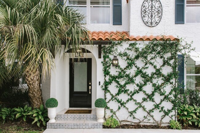 Building Photo - 610 38th St