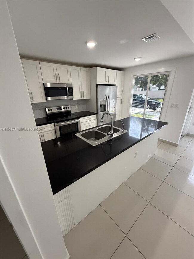 Building Photo - 13984 SW 259th Way