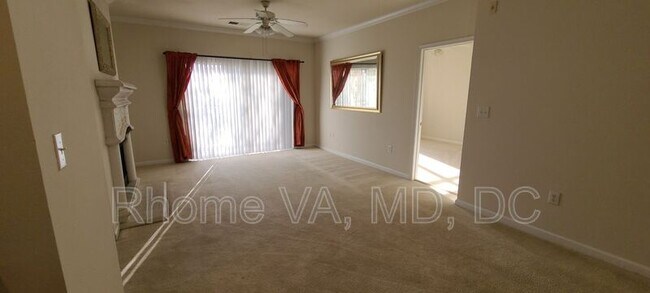 Building Photo - 12917 Centre Park Cir