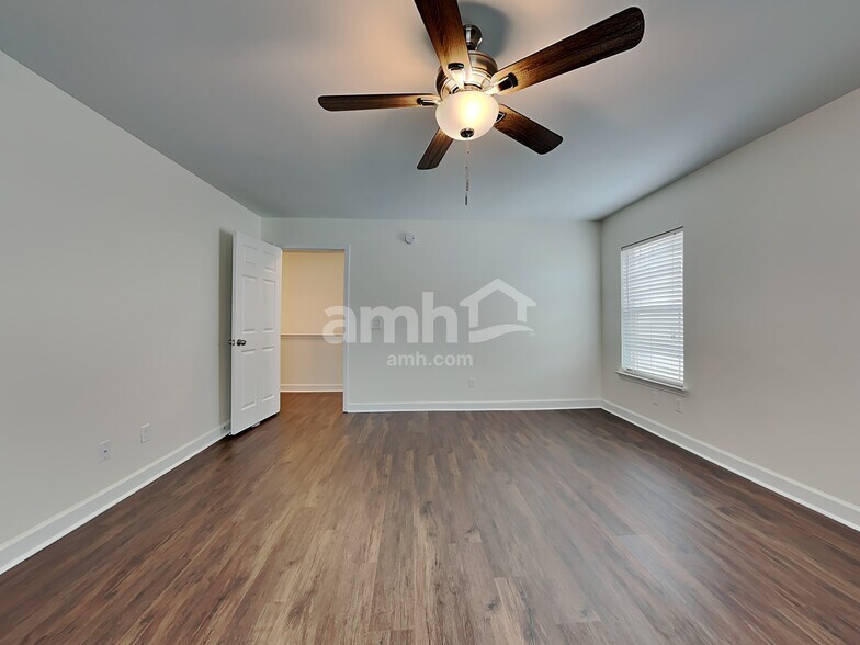 Building Photo - 112 Somersby Blvd
