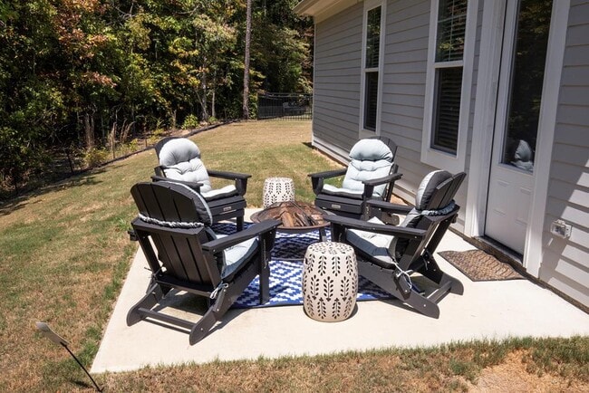 Building Photo - 740 Turkey Oak Cv