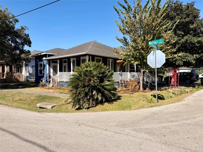 Building Photo - 4919 Walker St