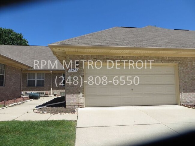 Primary Photo - Sterling Heights Condo(16 Mile & Mound)