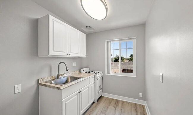 Floorplan - 12306 Gale