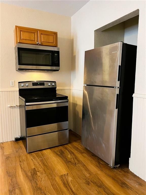 Building Photo - 500 Providence St