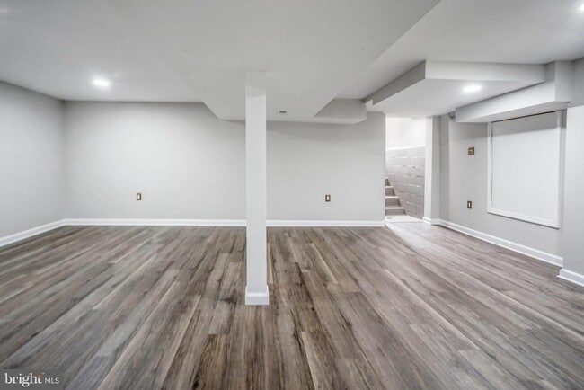Building Photo - 1313 Paul Dr