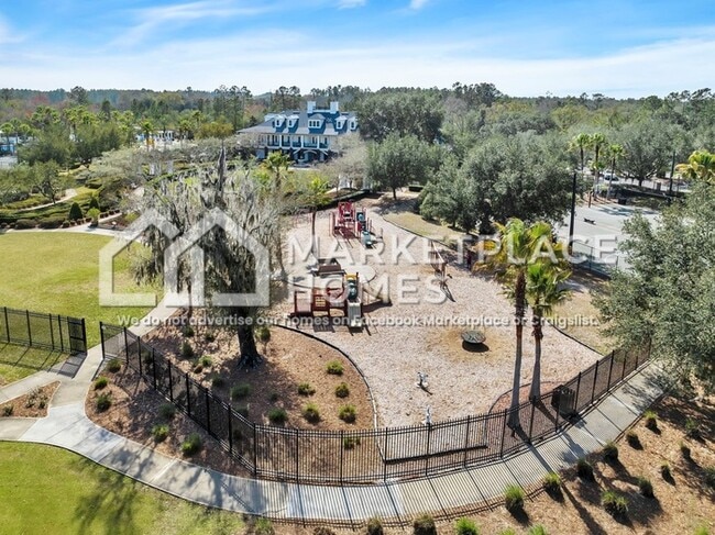 Building Photo - 3996 Vlg Vw Ln