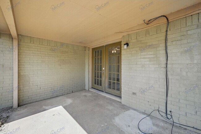Building Photo - 4302 Segura Ct N