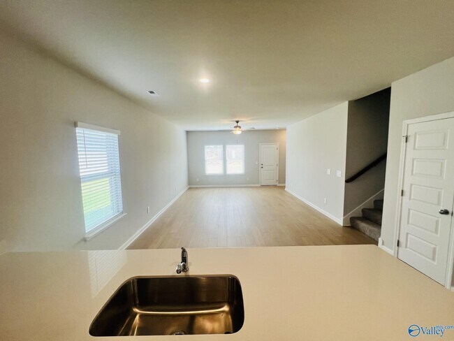 Building Photo - 16830 Orleans Dr