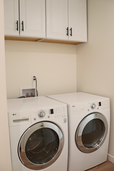 Building Photo - 9500 Penfield Ave