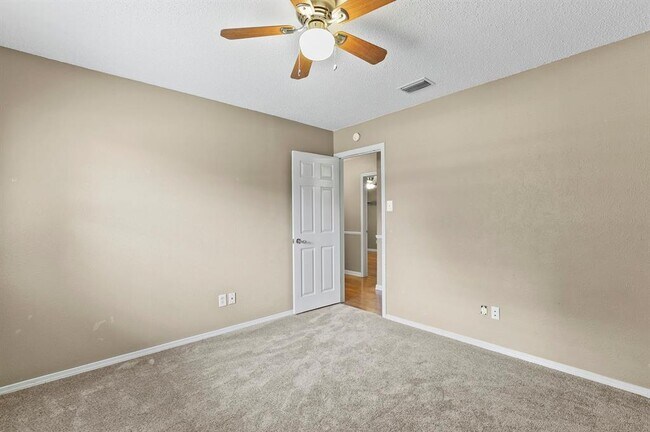 Building Photo - 1713 Richland Dr