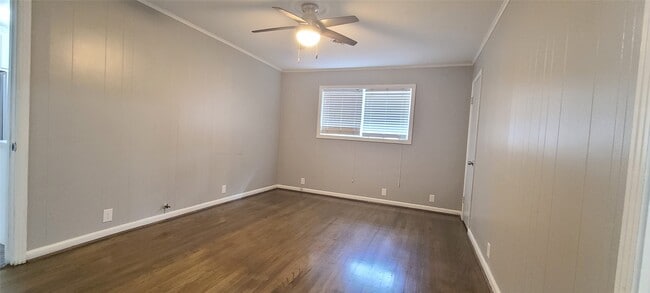 Building Photo - 1418 N Roberson St