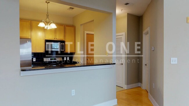Building Photo - 799 Hammond Drive Unit 425 - Available Now