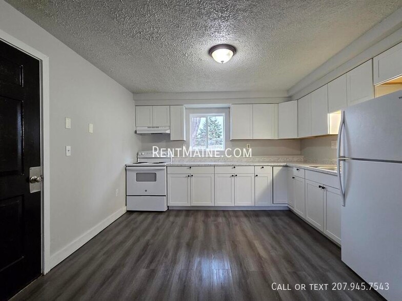 Building Photo - 22 Hillside Ln