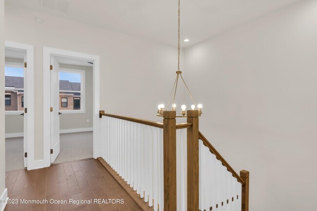 Building Photo - 5 Blaisdell Ct