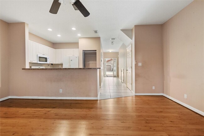 Building Photo - 3134 Coral Ridge Dr