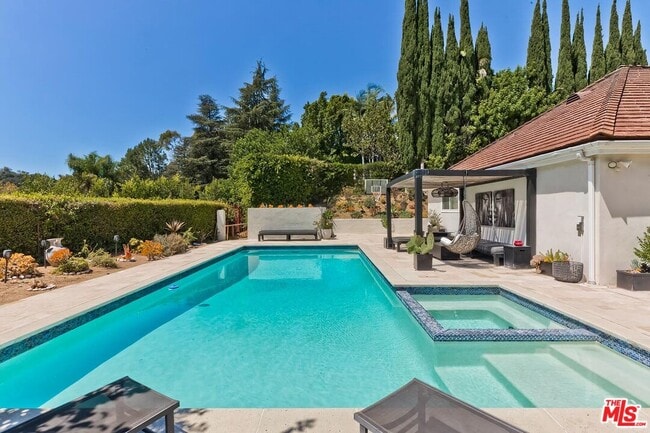 Building Photo - 3063 Deep Canyon Dr