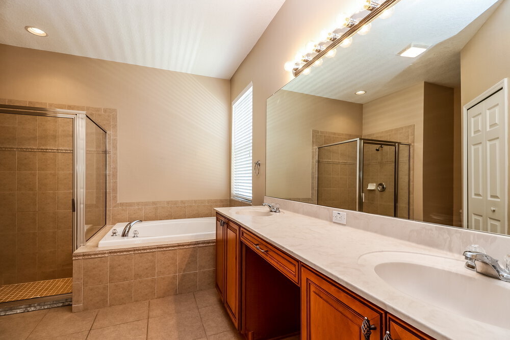 Building Photo - 8101 Pea Tree Ct