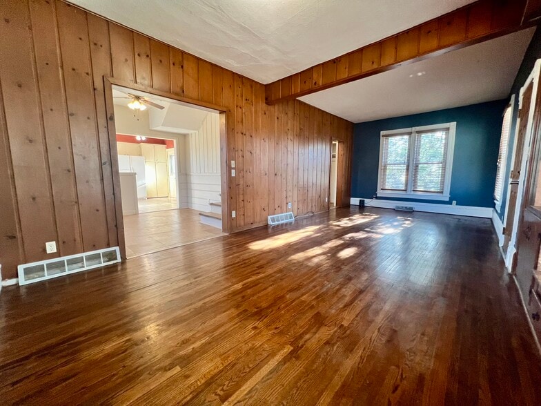 Living Room - 1323 W 2nd St