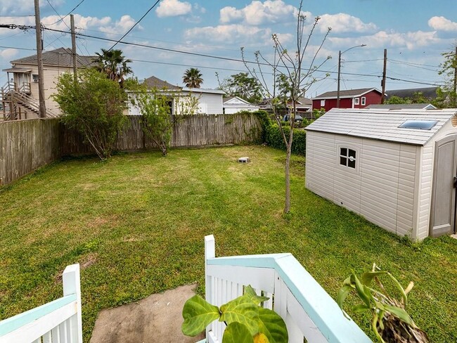 Building Photo - 4124 Avenue M 1/2