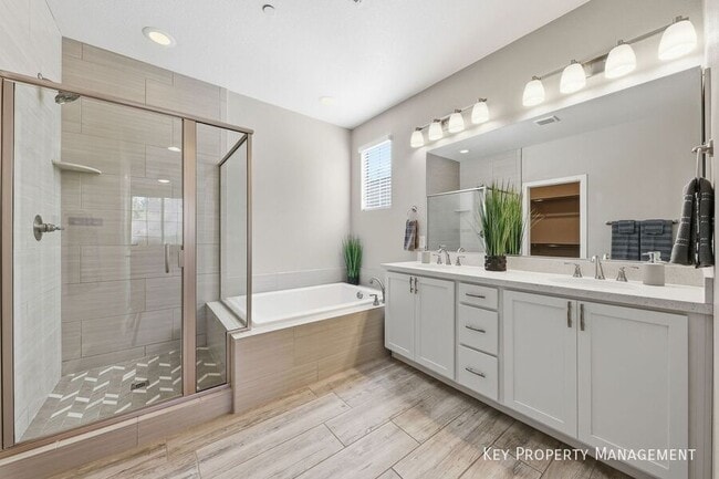 Building Photo - 5 Lilla Rosa St