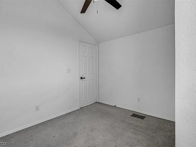 Building Photo - 2925 Wigwam Pky