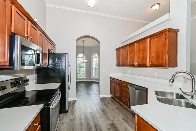 Building Photo - 1128 Averett Ln