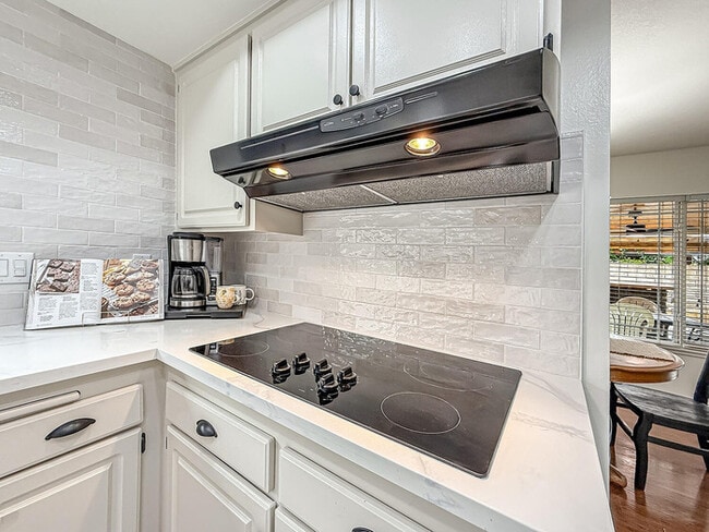 Building Photo - Single-Story Pool Home with RV Parking on Quiet Cul-De-Sac in Prime Simi Valley