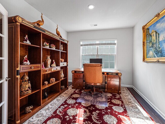 Building Photo - 15429 Topanga Dr