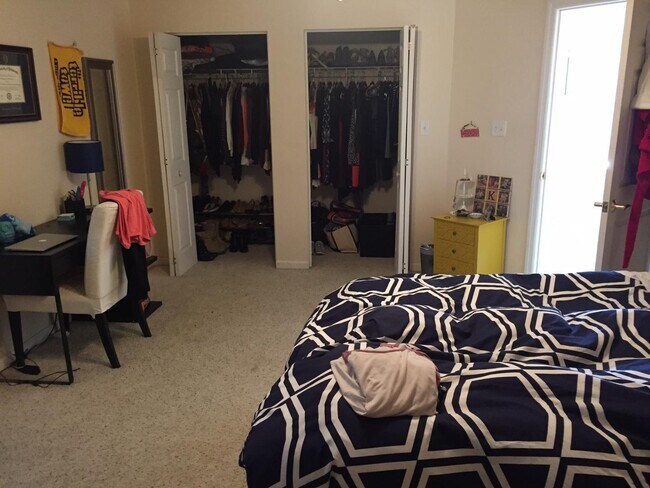 Building Photo - 1802 Wharton St