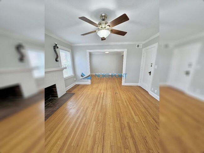 Building Photo - 307 E 43rd St