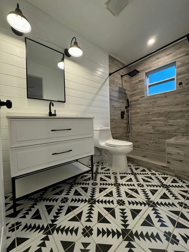 Building Photo - 9422 SW 51st St