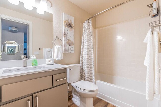 Building Photo - 11501 Stone Ave N