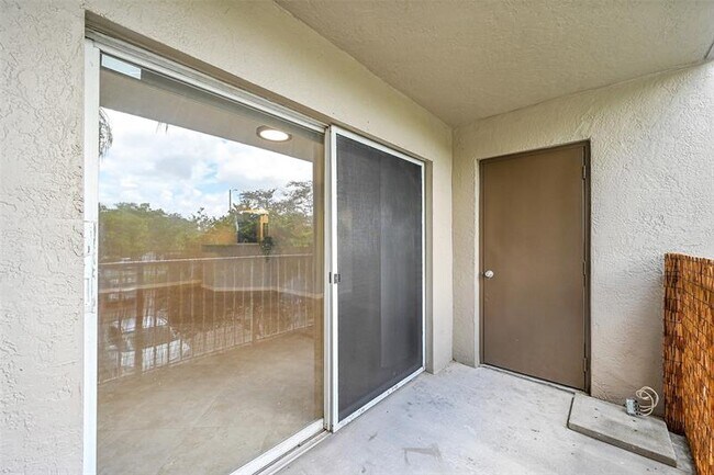 Building Photo - 5005 Wiles Rd