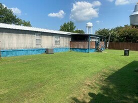 Building Photo - 222 Trailwind St