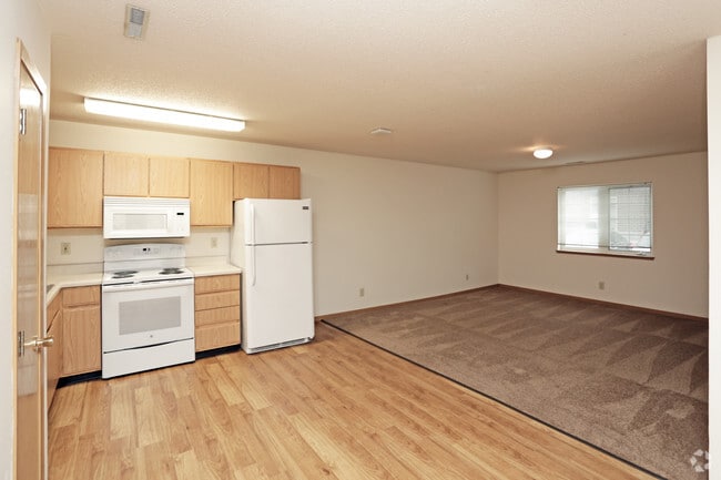 Interior Photo - Total Property Management 125 Campus Ave.