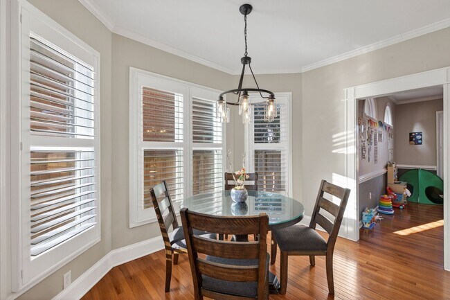 Building Photo - Elegant & Spacious Home Available in Church Point