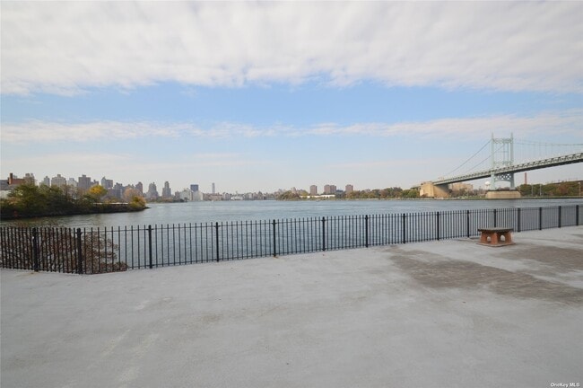 Building Photo - 25-40-40 Shore Blvd