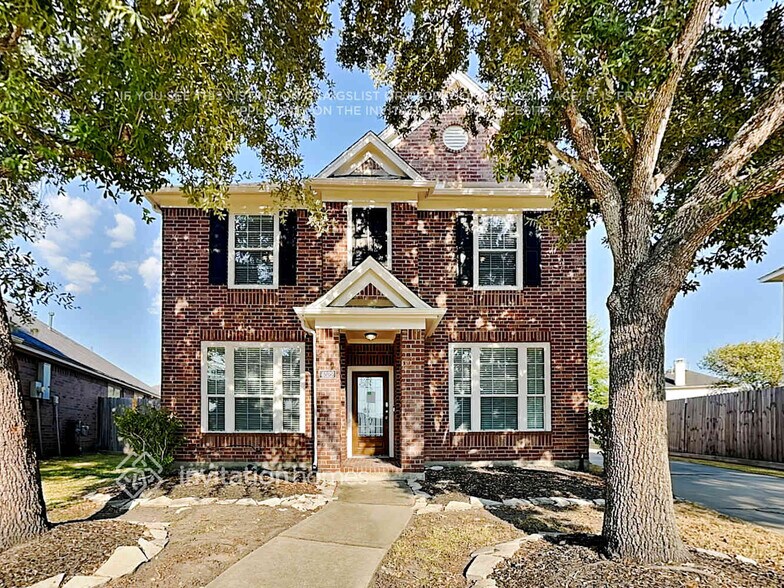 Primary Photo - 4522 Lake Halbert Ln