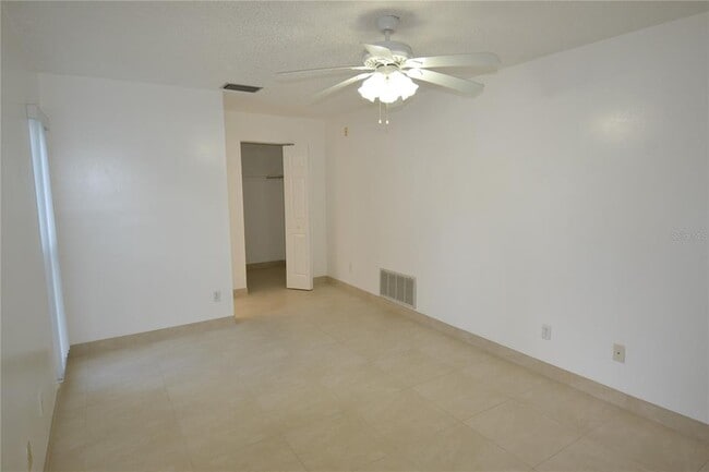 Building Photo - 2357 White Oak Cir