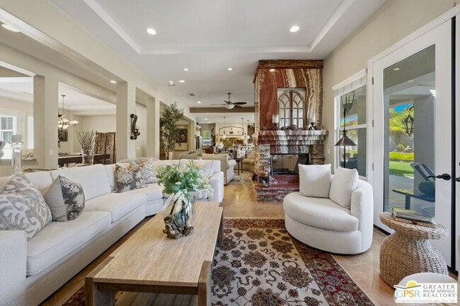 Building Photo - 104 Azzuro Dr