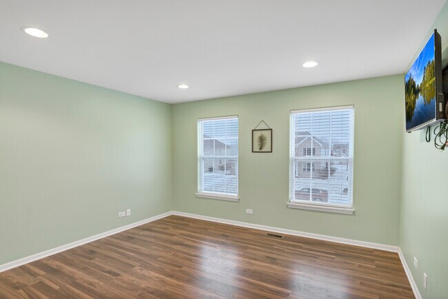 Building Photo - 426 Kingfisher Rd