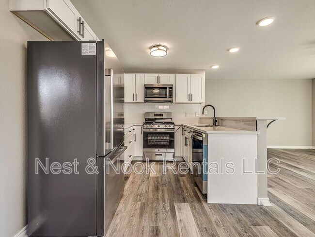 Building Photo - 5966 E 36th St