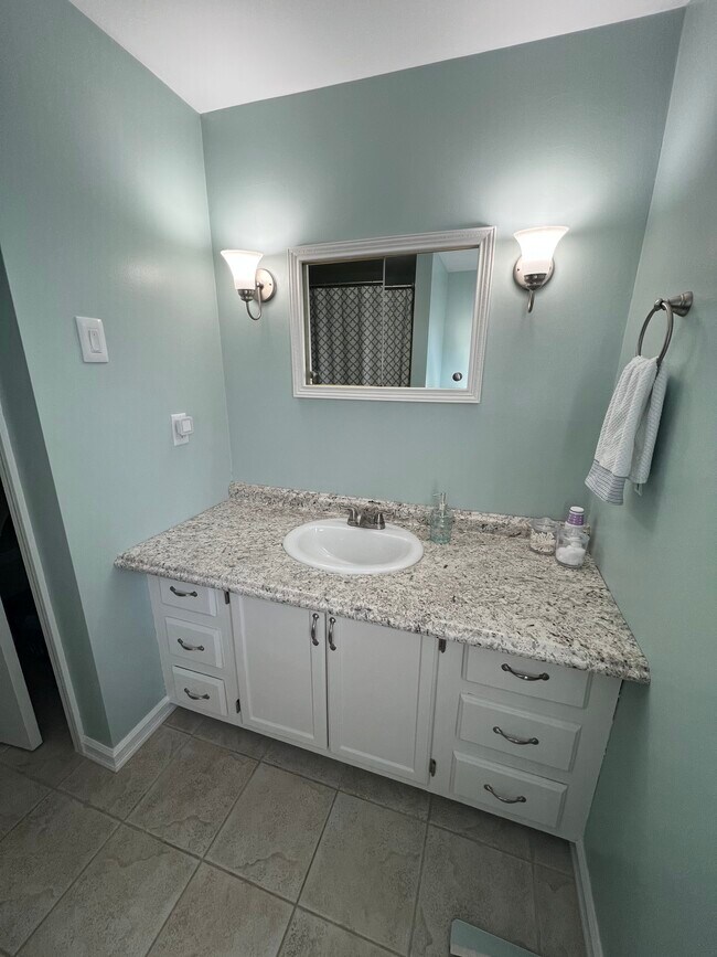 Building Photo - 24 Patriots Sq