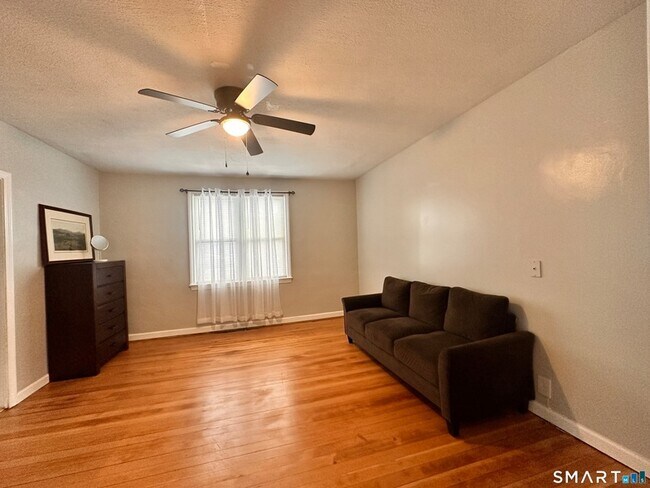 Building Photo - 74 Mt Pleasant St