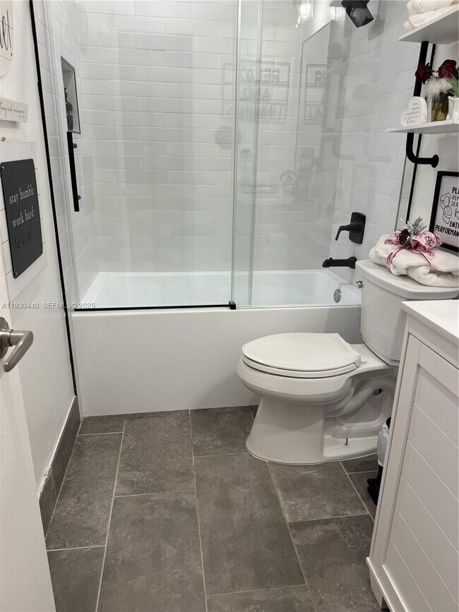 Building Photo - 15120 SW 141st Pl