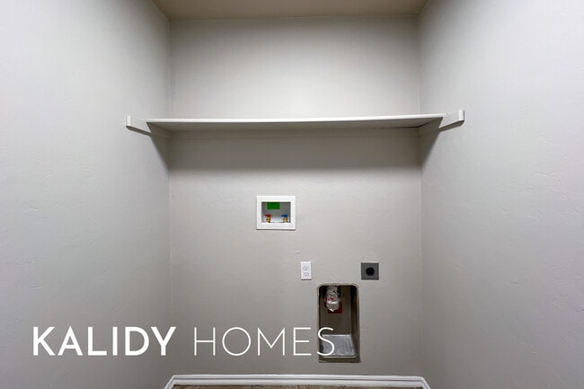 Building Photo - 2901 Cider Mill Ln