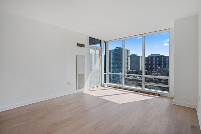 Building Photo - 20 Newport Pkwy