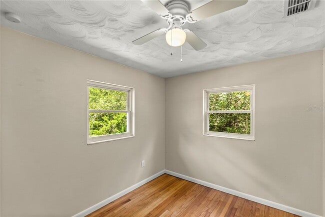 Building Photo - 5714 SW 196th Ave