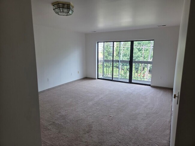 Interior Photo - The Nicole